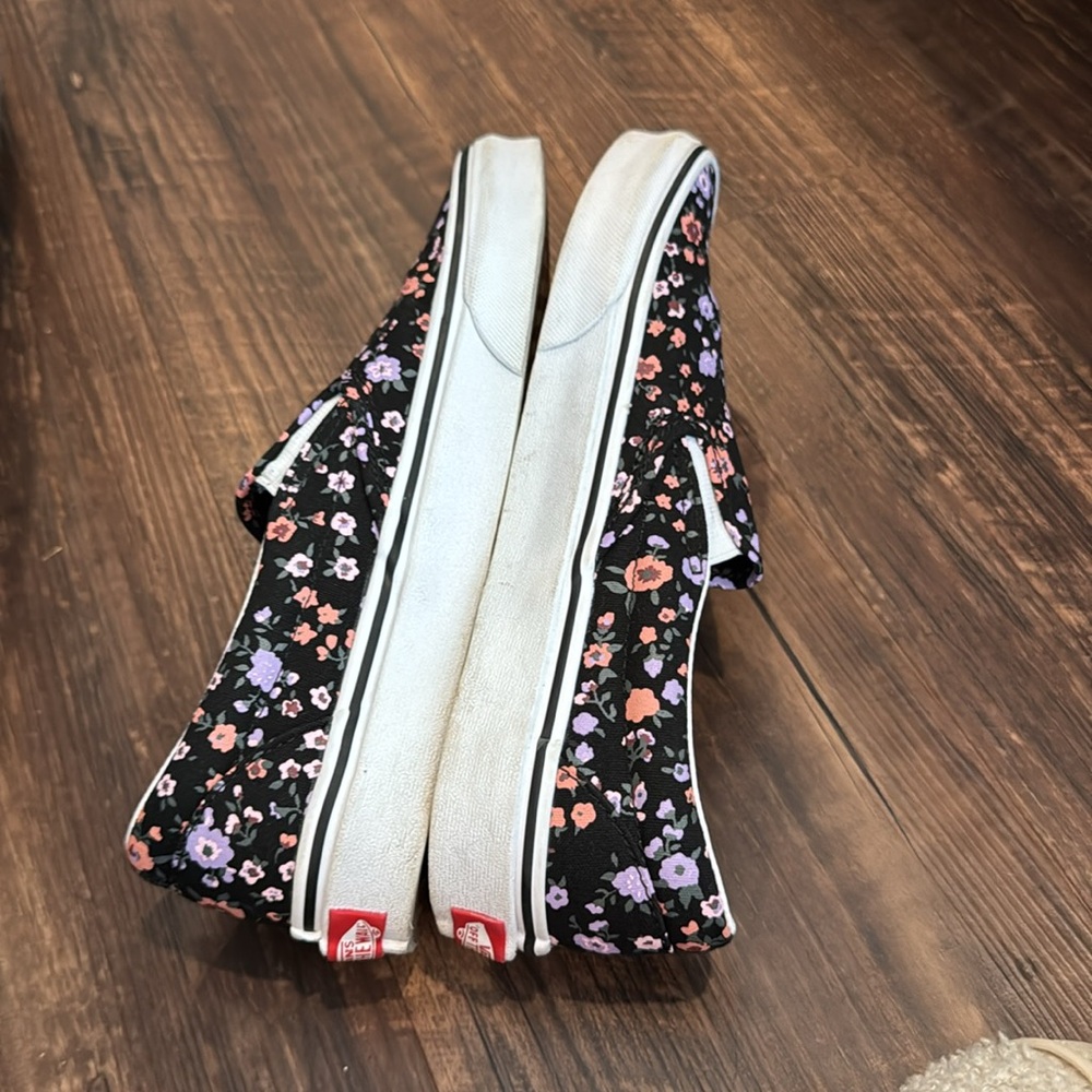 Vans purple and pink small flowers slip on shoes men’s 6.5 women’s 8 - Picture 6 of 6